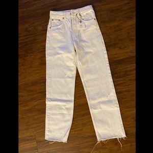 Brand new Zara White Cut-off Jeans!